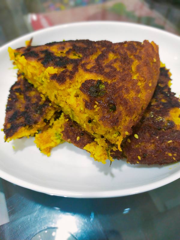 Handvo---Spicy-Cake